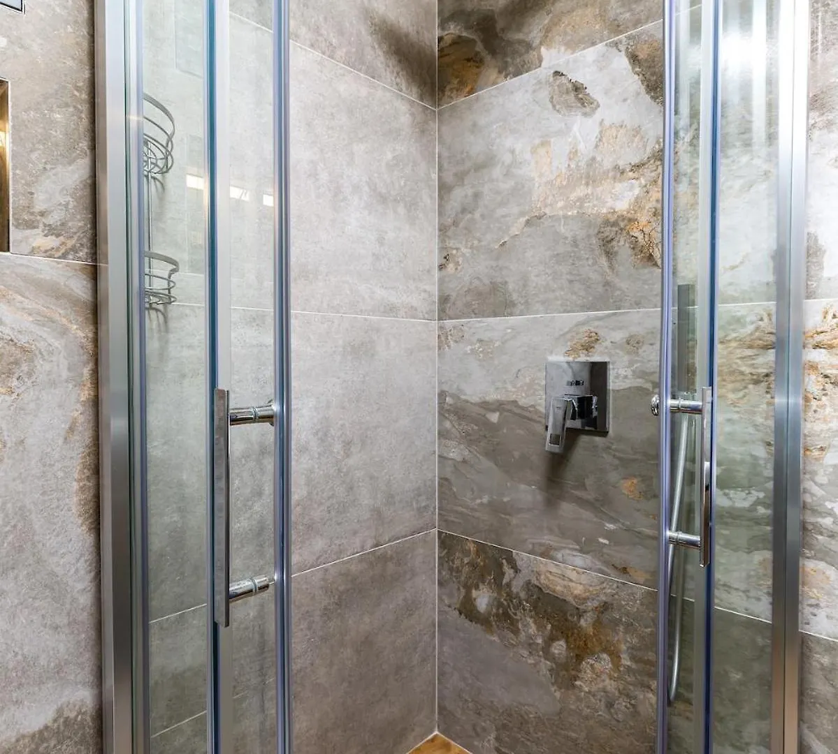 Top Center Apt 'Pemena' Free Private Parking Plovdiv Apartment