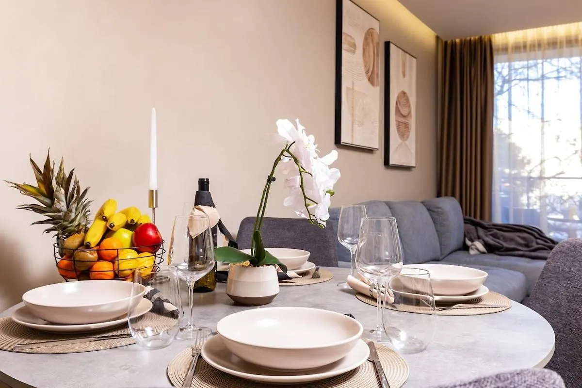 Top Center Apt 'Pemena' Free Private Parking Plovdiv 0*,