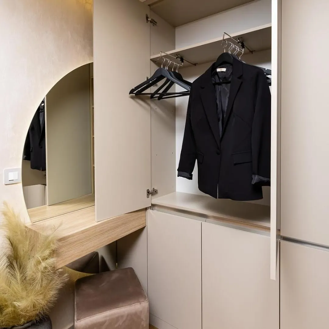 Top Center Apt 'Pemena' Free Private Parking Plovdiv 0*,